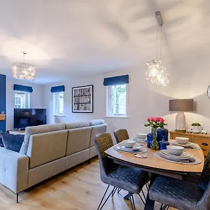 Lindale Holiday home